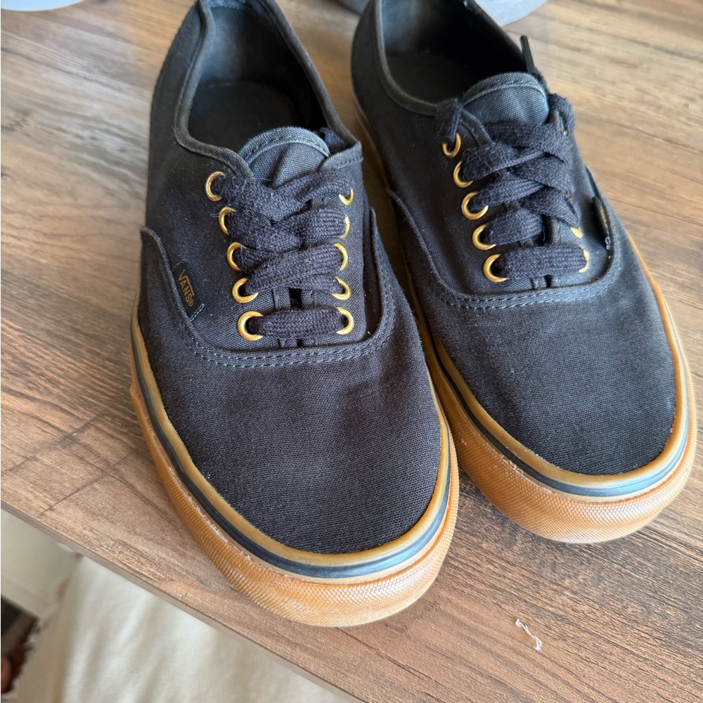 Vans Men's Black and Tan Canvas Sneakers